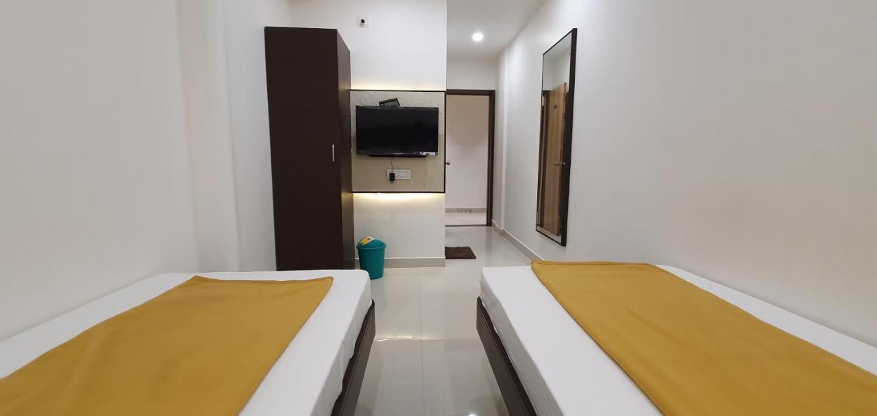 Hotel N K Bhuj Εξωτερικό φωτογραφία