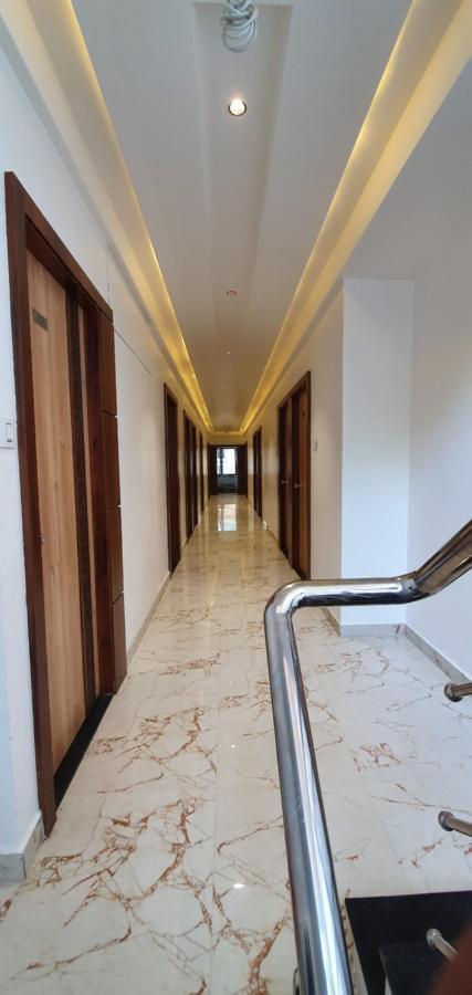 Hotel N K Bhuj Εξωτερικό φωτογραφία